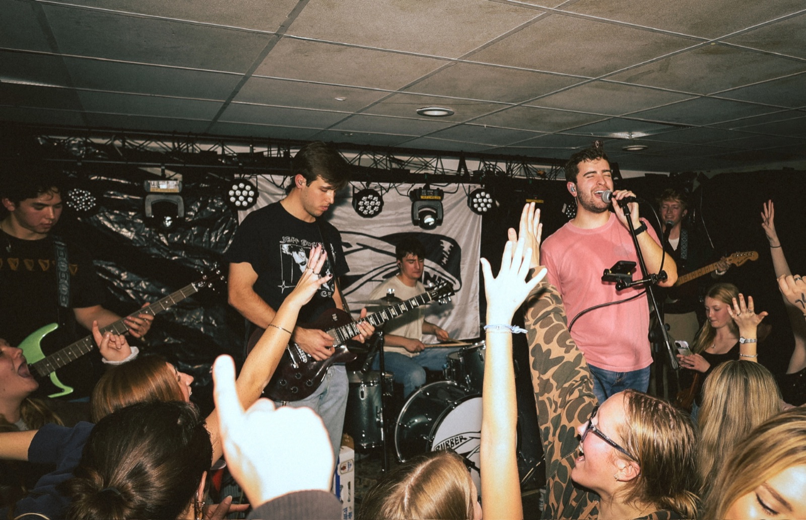 Rubber Band live